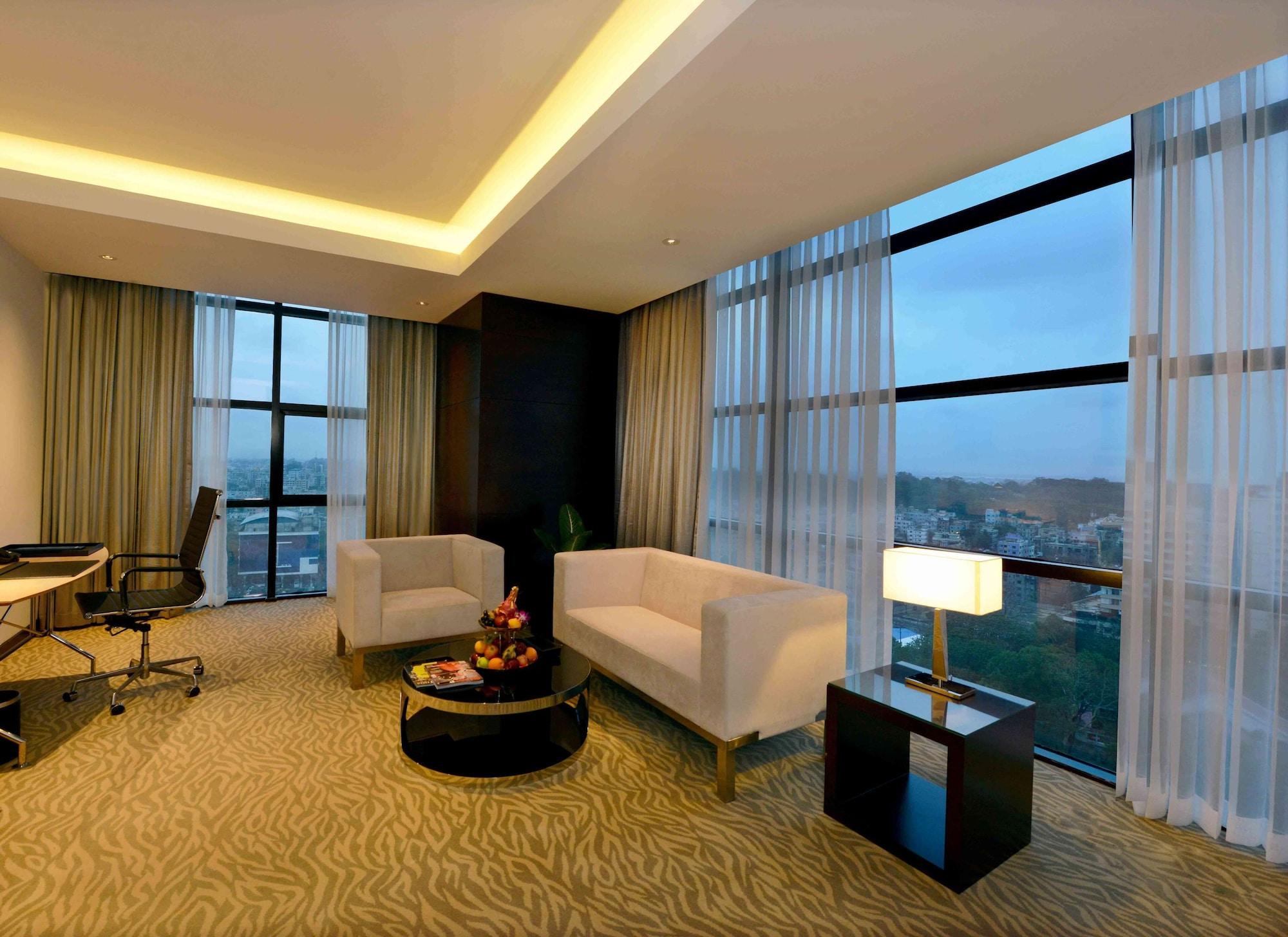 Radisson Blu Chattogram Bay View チッタゴン エクステリア 写真