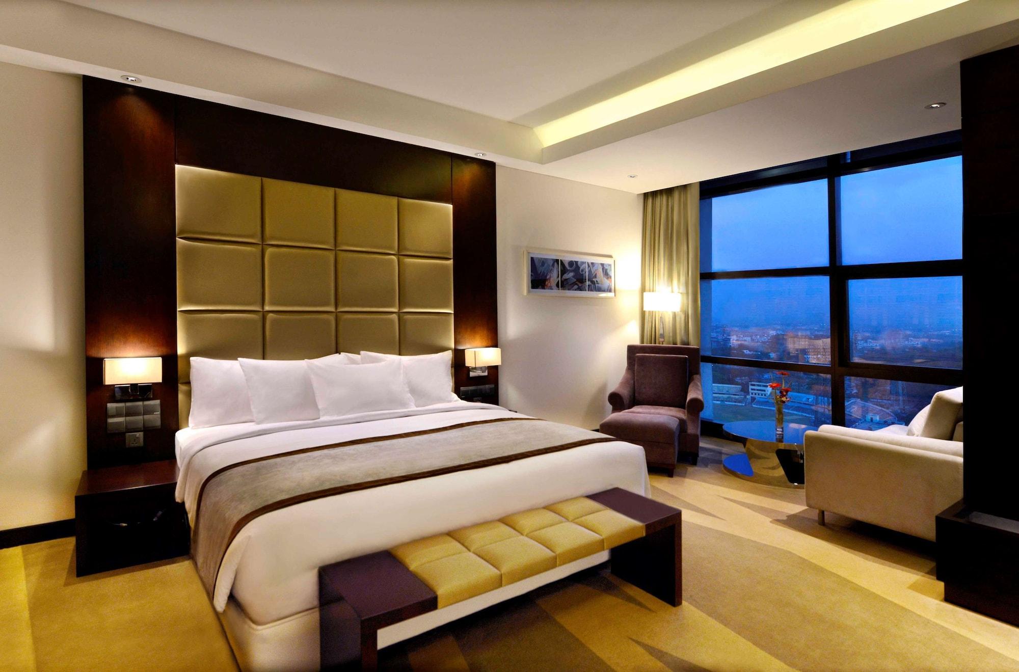 Radisson Blu Chattogram Bay View チッタゴン エクステリア 写真
