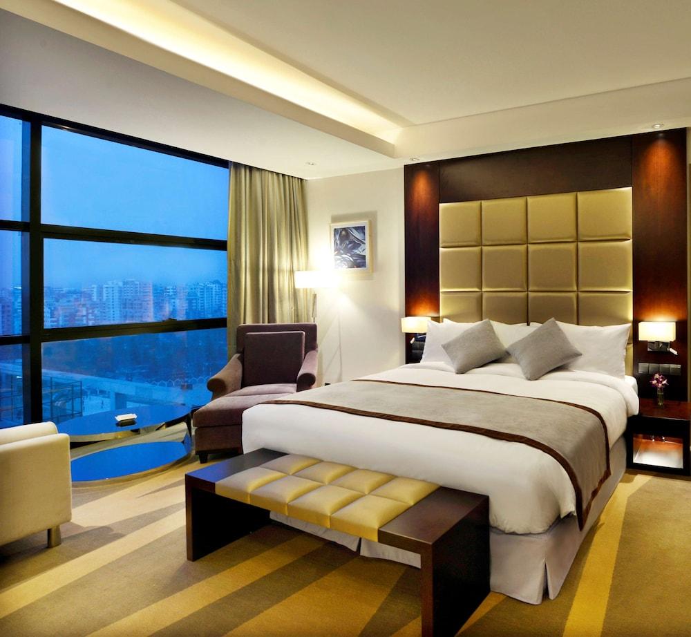 Radisson Blu Chattogram Bay View チッタゴン エクステリア 写真