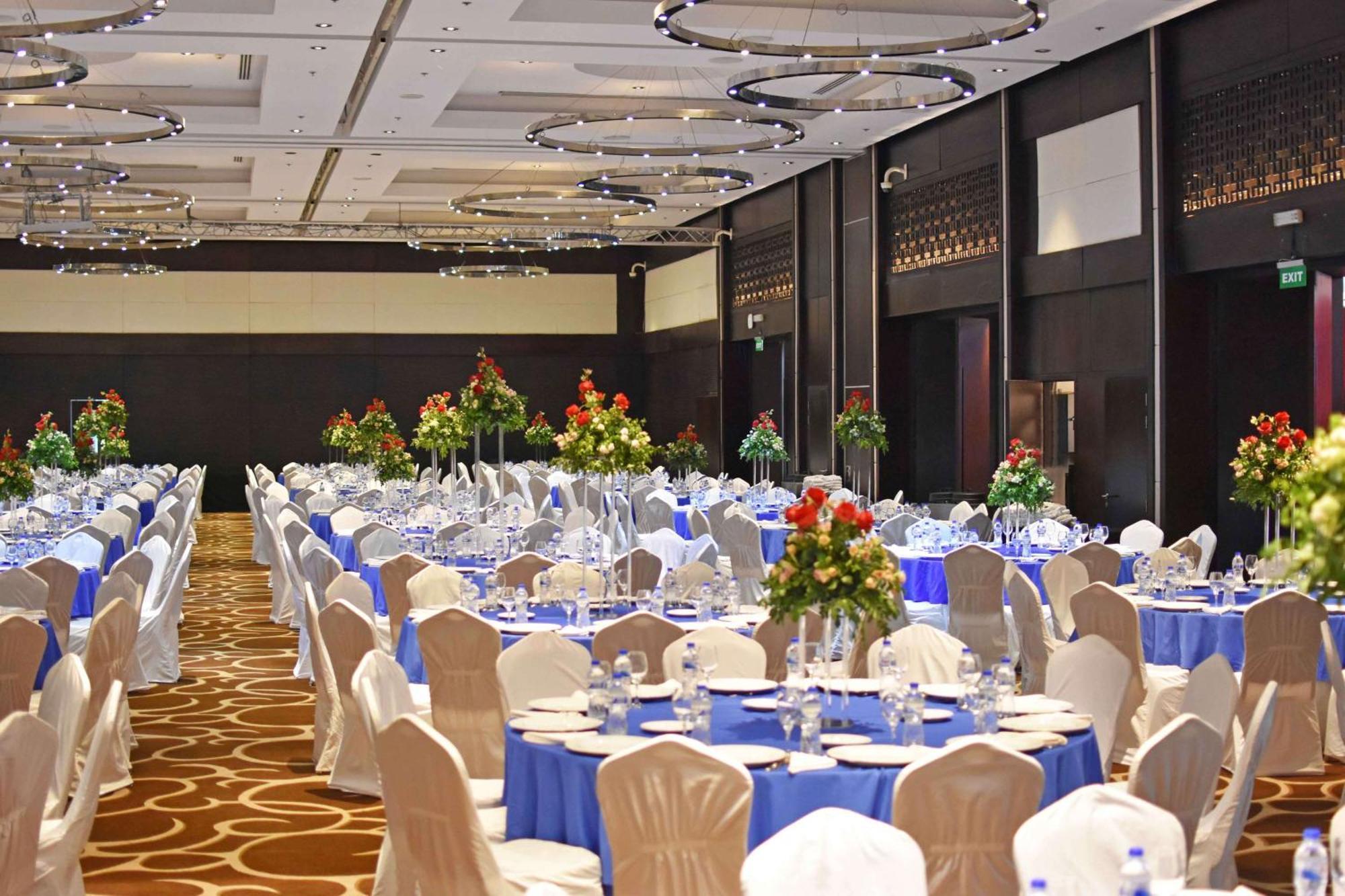 Radisson Blu Chattogram Bay View チッタゴン エクステリア 写真
