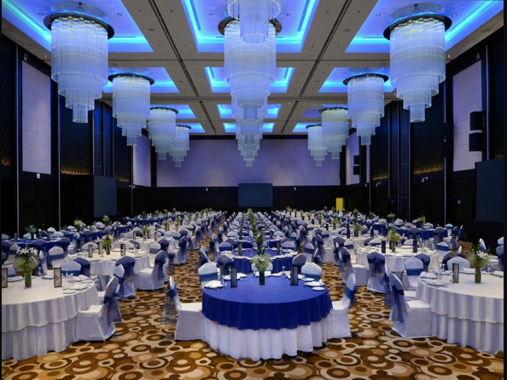 Radisson Blu Chattogram Bay View チッタゴン エクステリア 写真