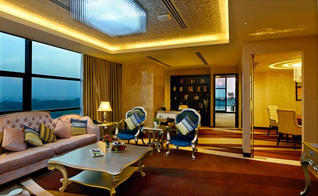 Radisson Blu Chattogram Bay View チッタゴン エクステリア 写真
