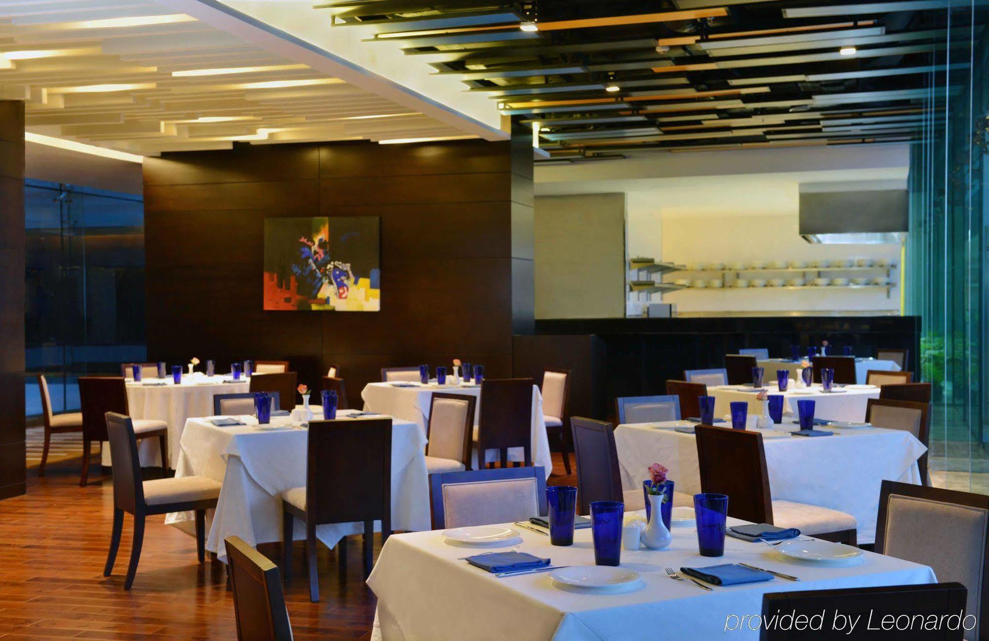 Radisson Blu Chattogram Bay View チッタゴン エクステリア 写真