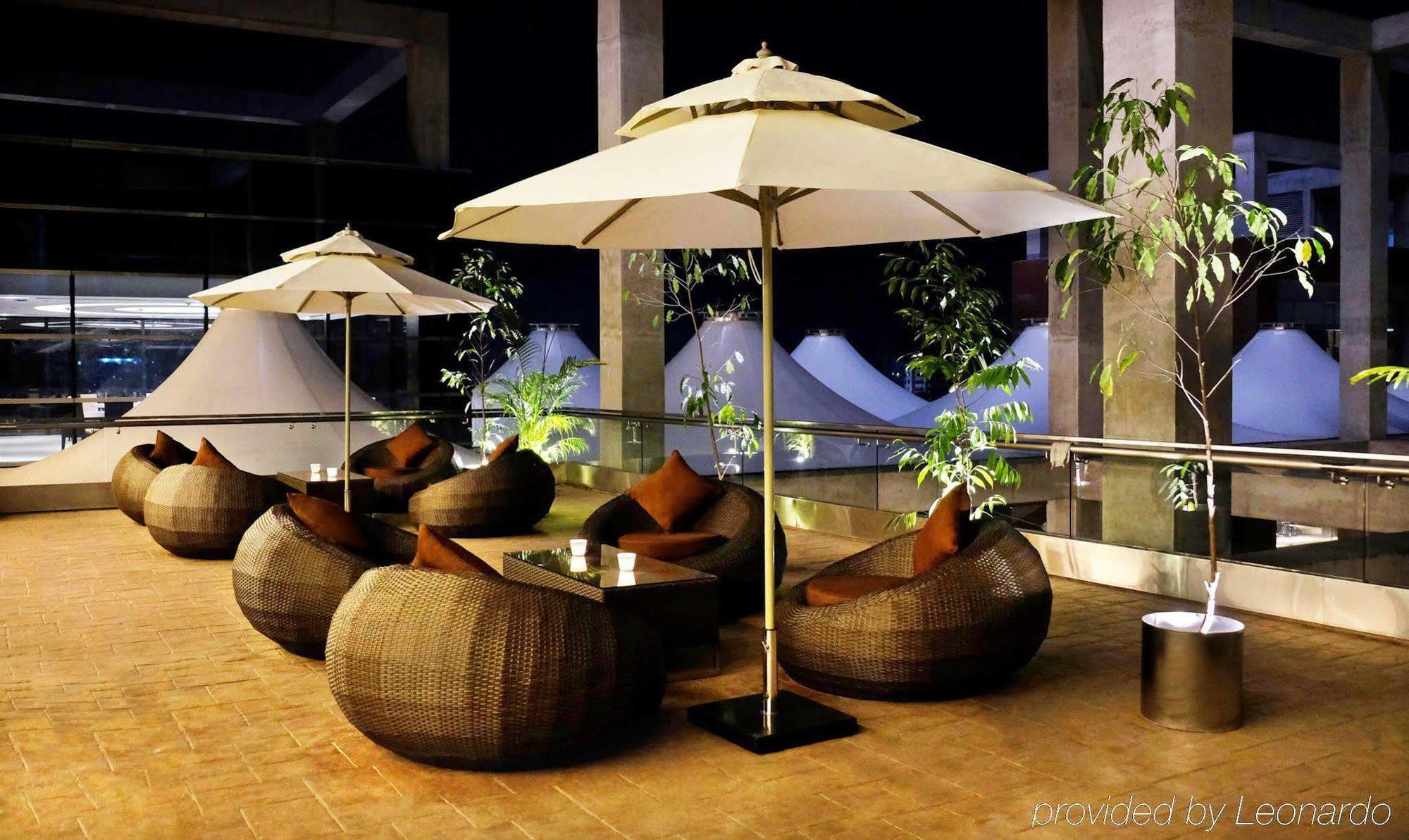 Radisson Blu Chattogram Bay View チッタゴン エクステリア 写真